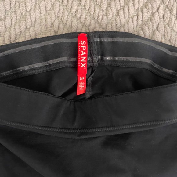 Spanx - Suit Your Fancy High-Waisted Thong - Picture 6 of 6